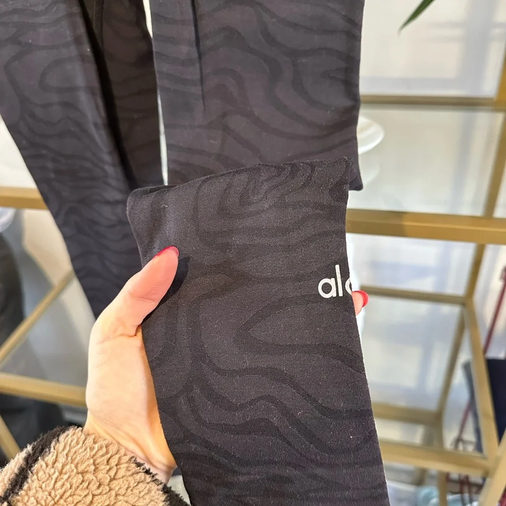 Alo rose print leggings
